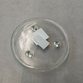 Gyertyatartó üvegtányér 16CM       