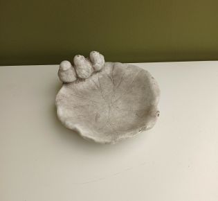 Dekoráció CEMENT SZÜRKE MADÁRITATÓ 22×22×10CM